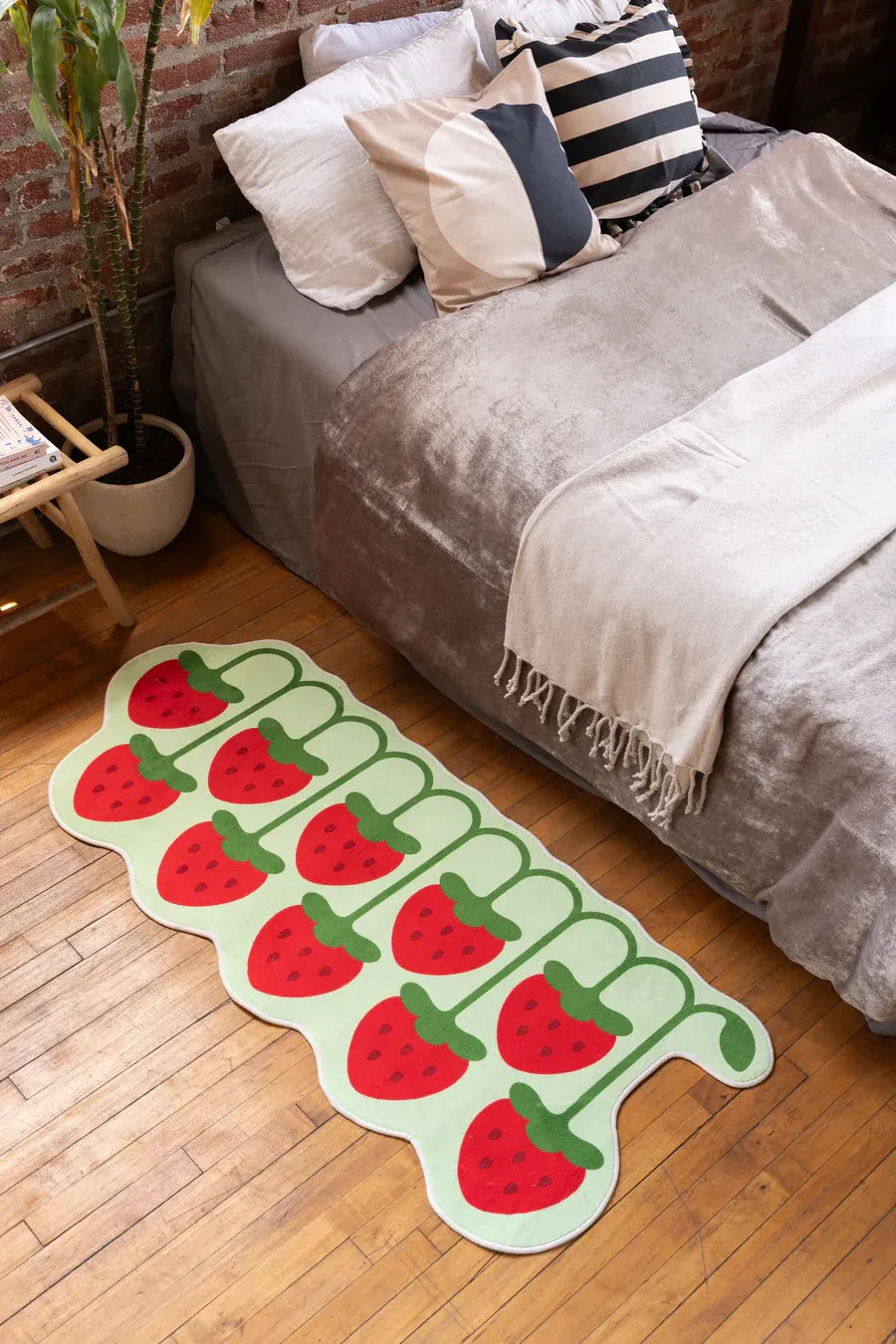 How to Choose the Perfect Bedside Rugs for Comfort and Style